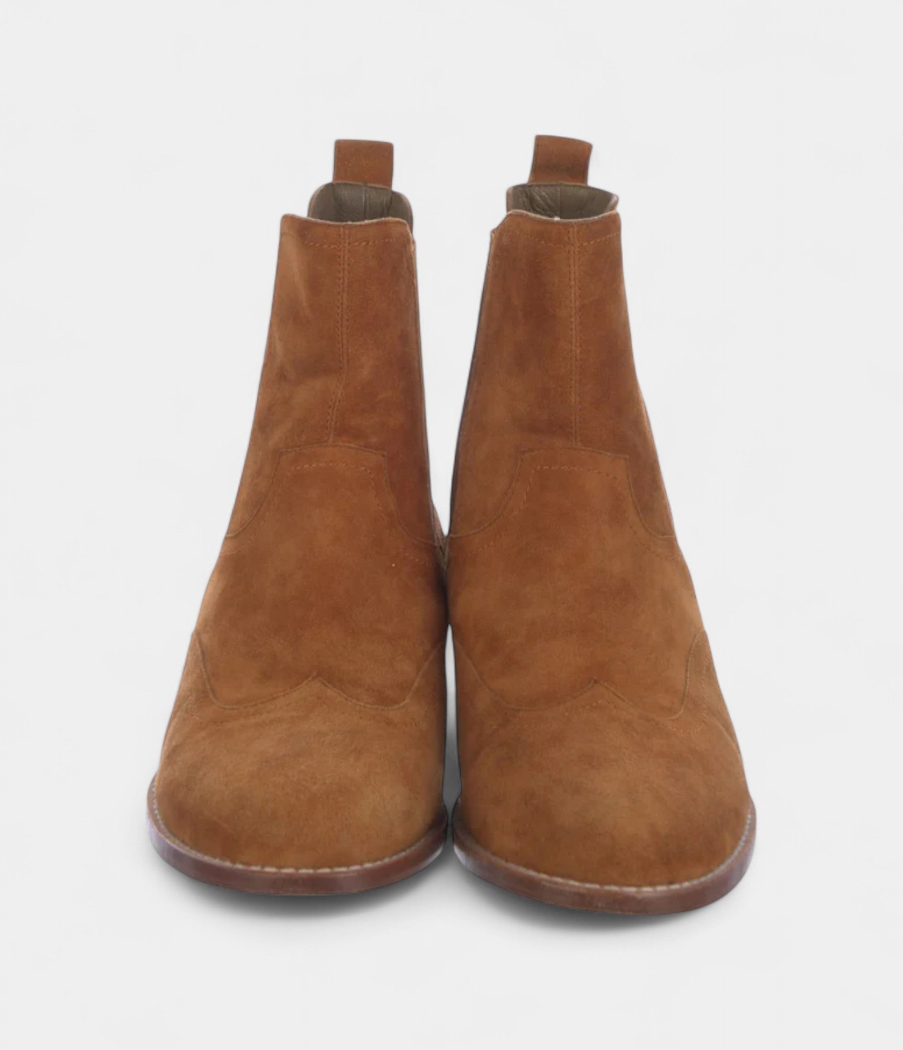 Hermès Suede Chelsea Boots Effortless Elegance in Every Detail