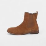Hermès Suede Chelsea Boots Effortless Elegance in Every Detail