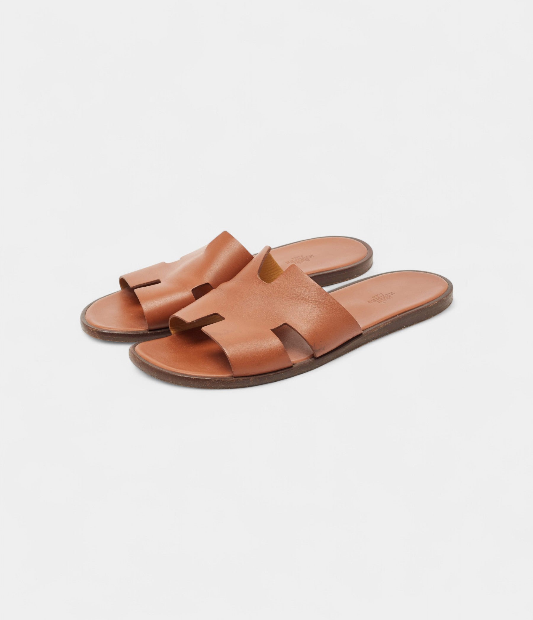 HermesTanLeatherIzmirFlatSlideSandals45EU_2.jpg Hermes Tan Leather Izmir Flat Slide Sandals 45 EU