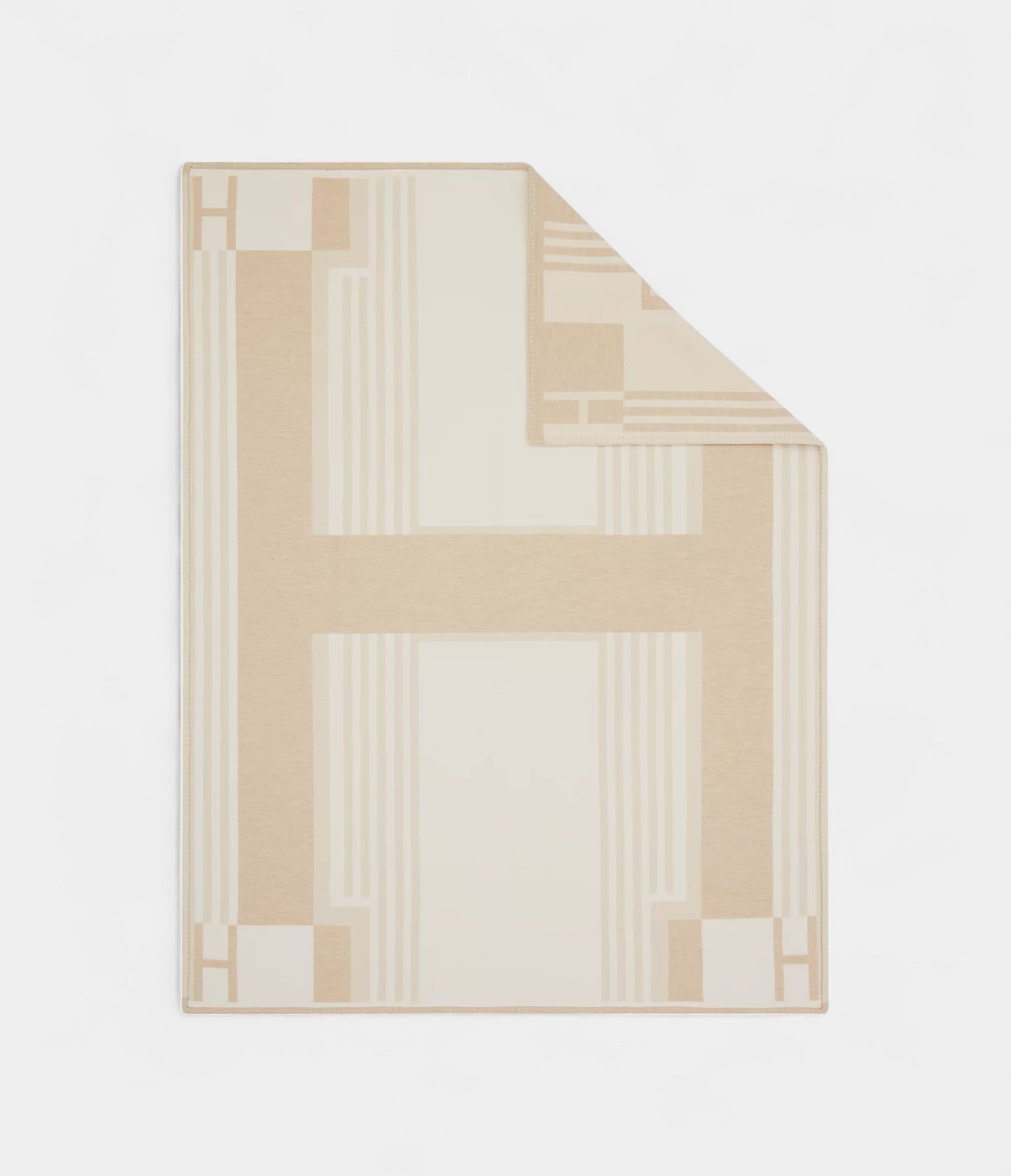 IthaqueBlanketAModernOdetoClassicalElegance_1.jpg Ithaque Blanket A Modern Ode to Classical Elegance