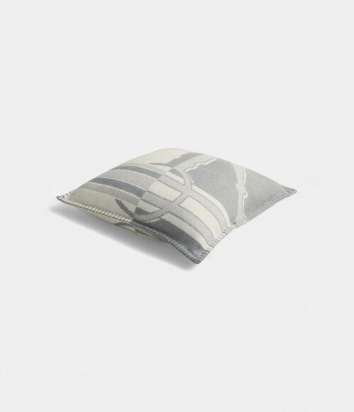 Tatersale Pillow A Luxurious Blend of Comfort and Craftsmanship