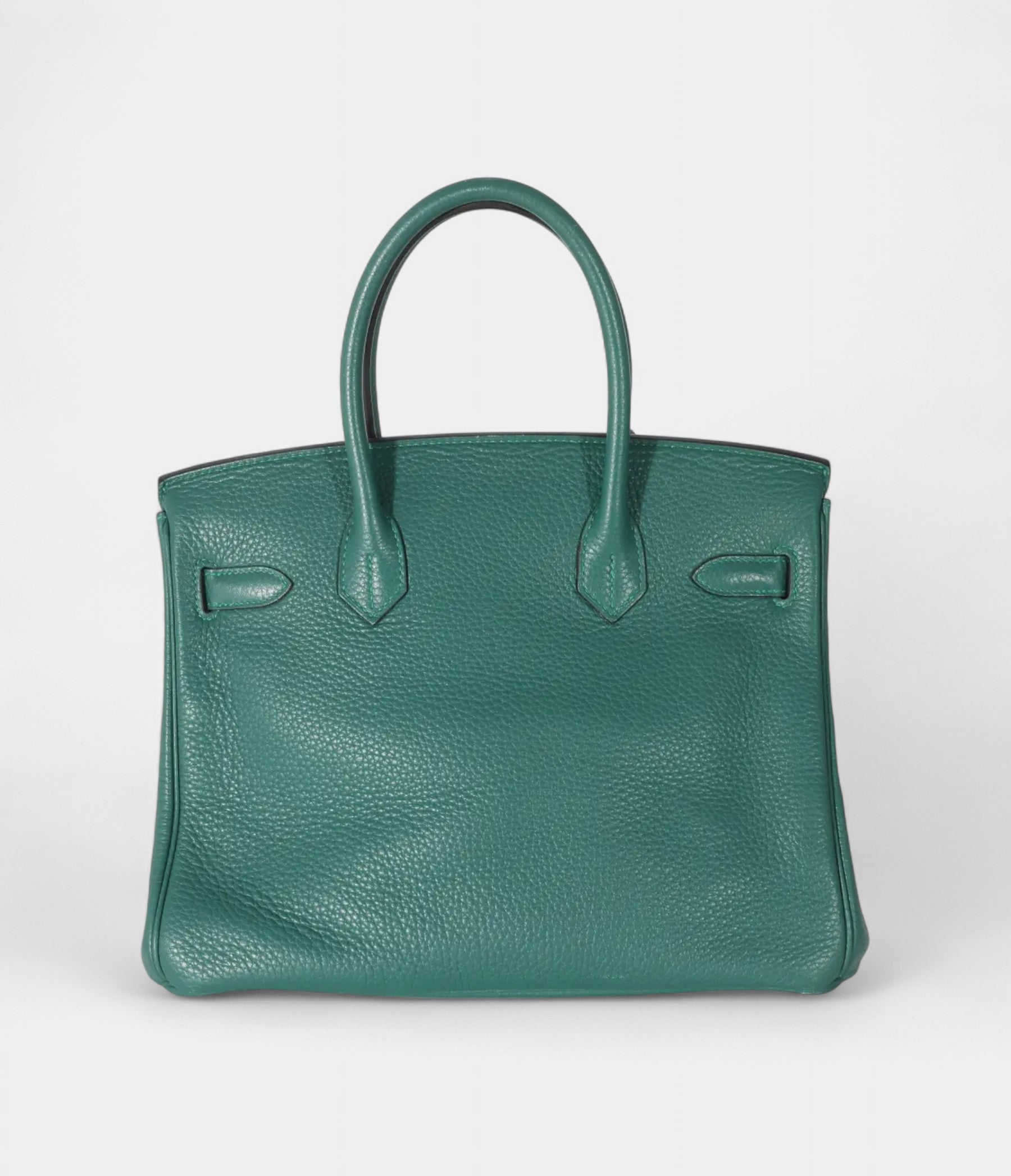 TheHermesBirkin30GreenLeatherHandbagisatimelesssymbolofluxury_6.jpg The Hermès Birkin 30 Green Leather Handbag is a timeless symbol of luxury