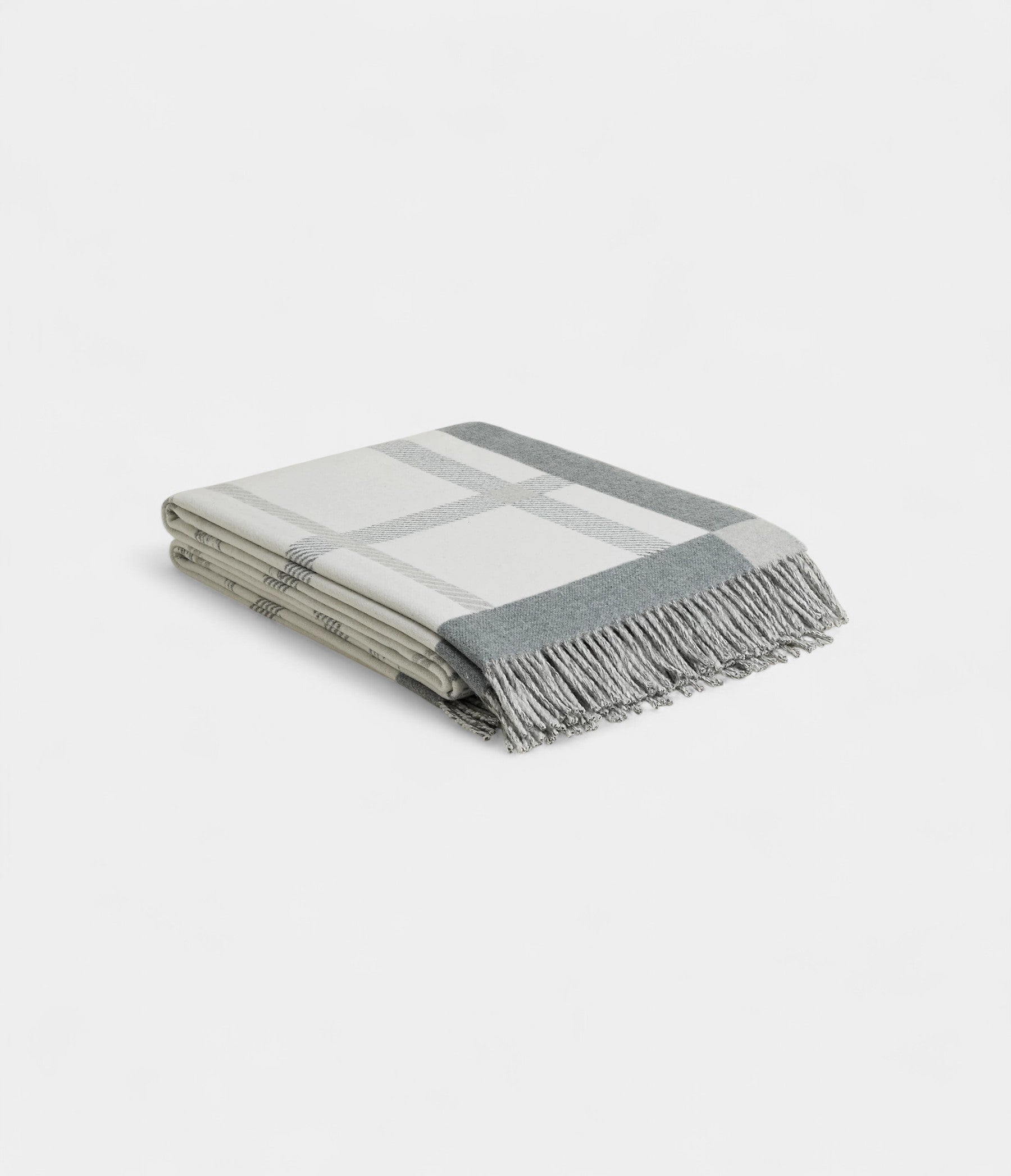 TigreAltai2BlanketAHarmoniousBlendofArtistryandLuxury_9.jpg Tigre Altai 2 Blanket A Harmonious Blend of Artistry and Luxury
