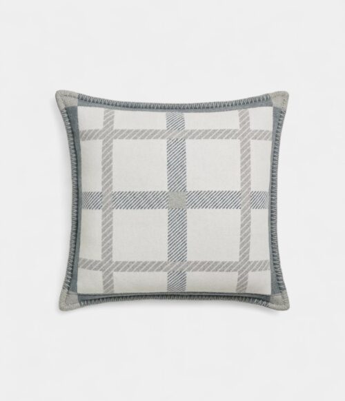 Tigre Altai 2 Pillow A Bold Expression of Art and Comfort