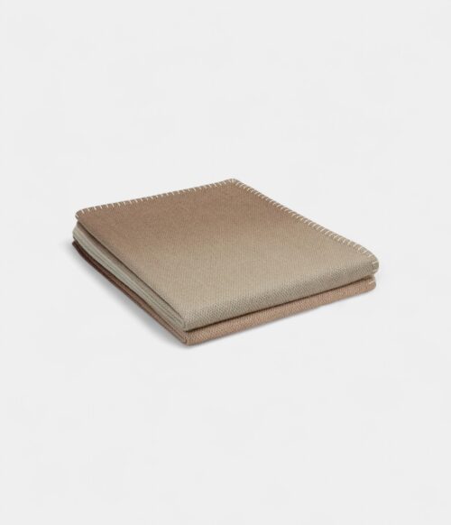 Yack’n’Dye Blanket A Masterpiece of Artisanal Craftsmanship