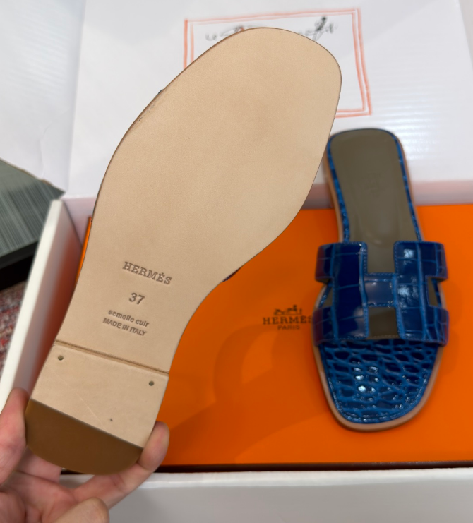 Hermès Oran Sandals for Women In Summer Quick Dry Leather with blue