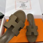 Hermès Oasis Sandals Etoupe Epsom Calfskin