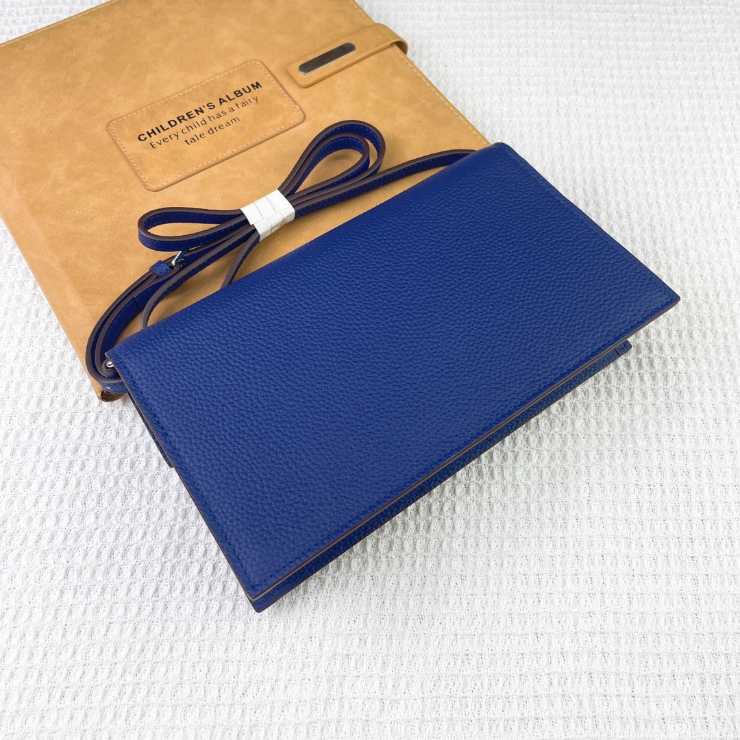 c387379c9ed71e3bb23e23e710daf634.png The New Hermès Kelly Shoulder Bag-blue