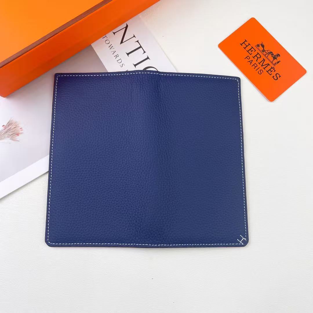 c42f7ec4489134f4275264e862604ae0.jpg Hermès MC² Copernic Compact Wallet in Blue Sapphire Matte Alligator