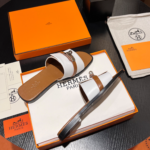 Hermès Classic Kelly Buckle Slides – Summer Essential (White and brown)