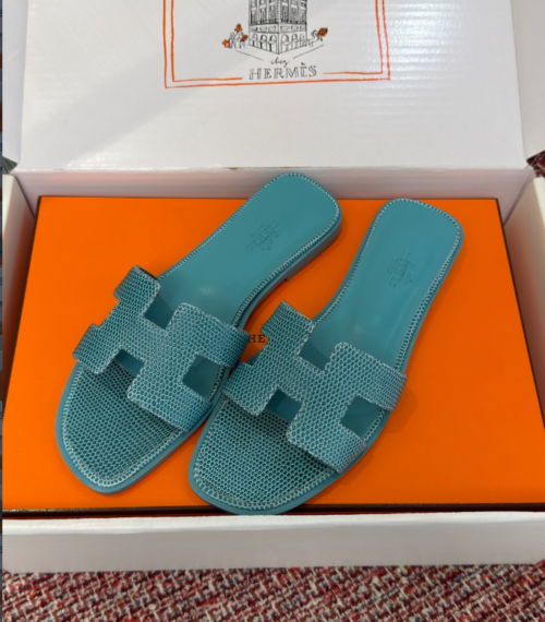 Hermès Oran Sandals for Women In Summer Quick Dry Leather with Sky blue