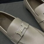 Hermès Paris Loafer Beige Camel