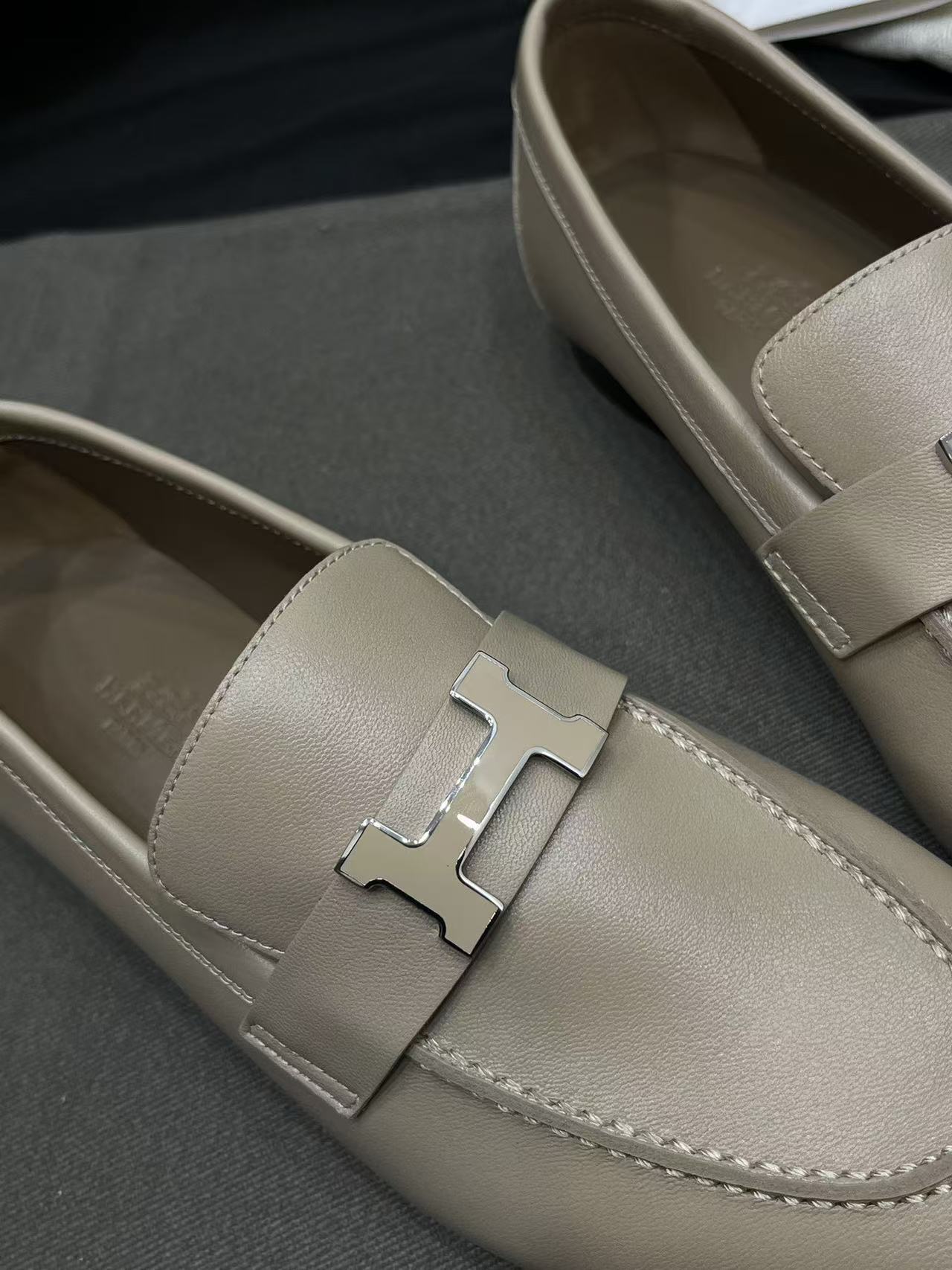 ec316da2b87e9cc8af96d0d5e468503c.jpg Hermès Paris Loafer Beige Camel