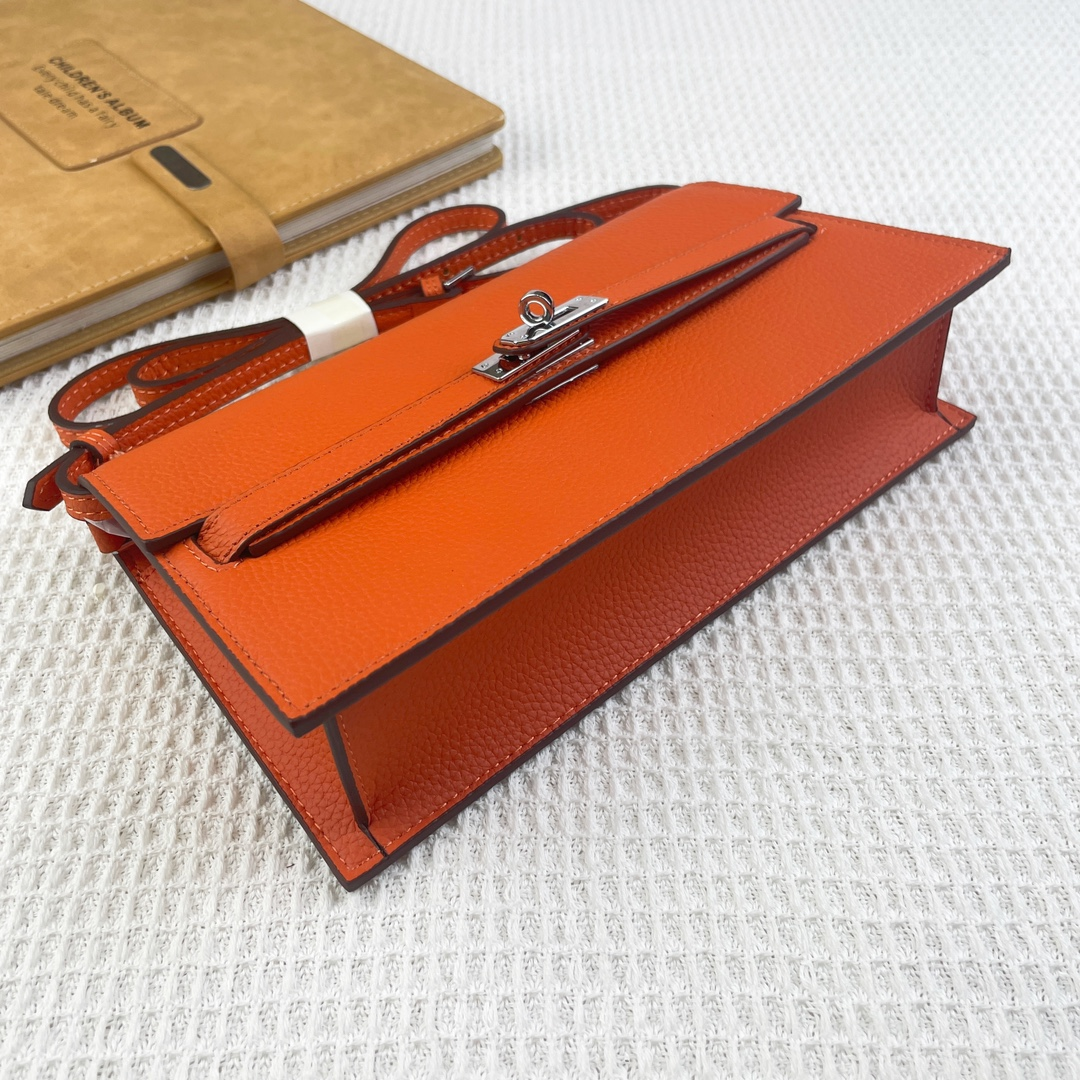 ed6c9458dbe24503fc844fae02030d70.png The New Hermès Kelly Shoulder Bag-orange color