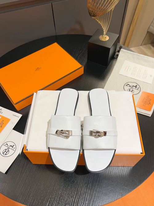 Hermès Classic Kelly Buckle Slides – Summer Essential (White )