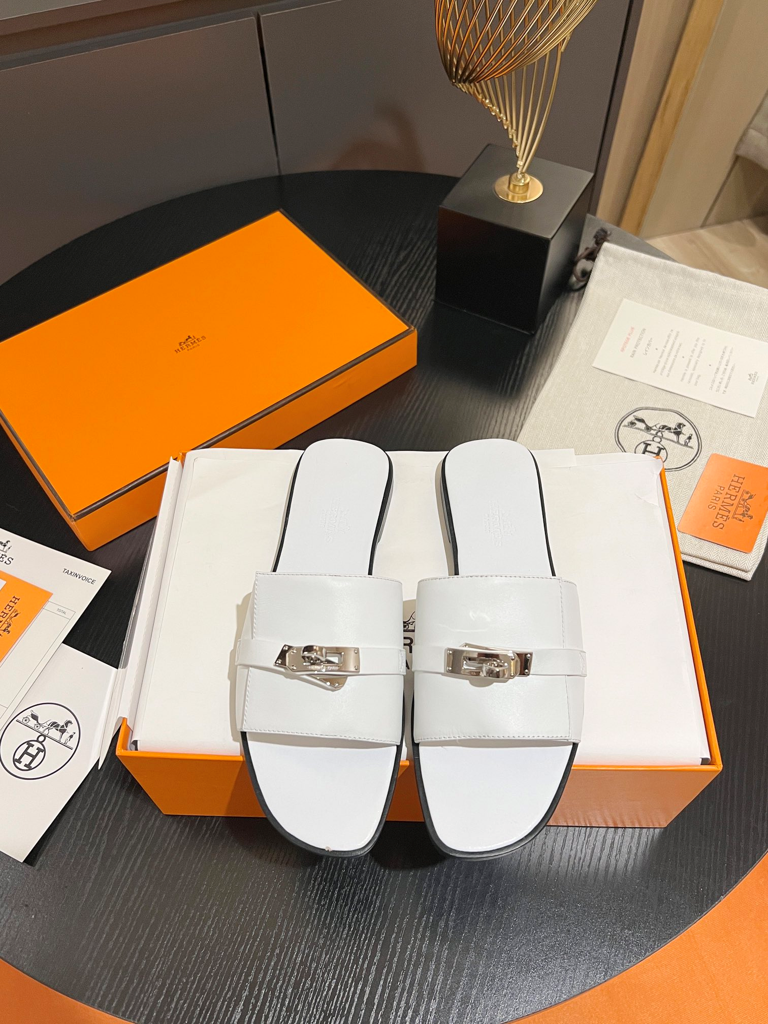 Hermès Classic Kelly Buckle Slides – Summer Essential (White )