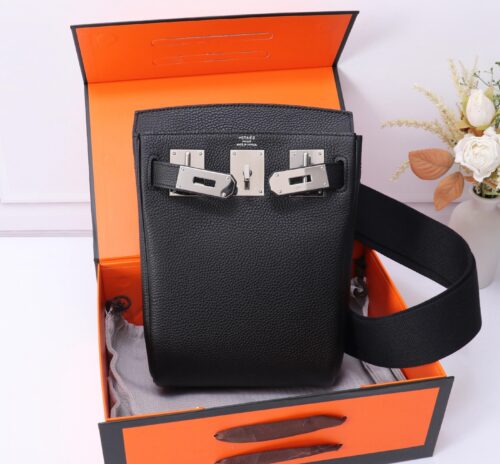 Hermès 𝐇𝐚𝐜 𝐚 𝐝𝐨𝐬