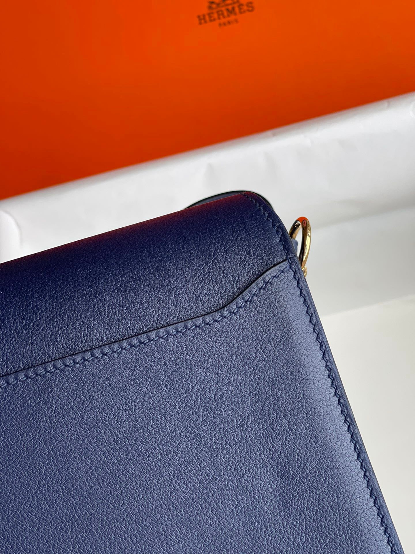 The Hermès Roulis 19cm blue