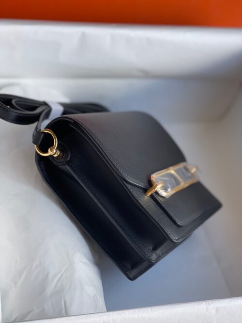 The Hermès Roulis 19cm black